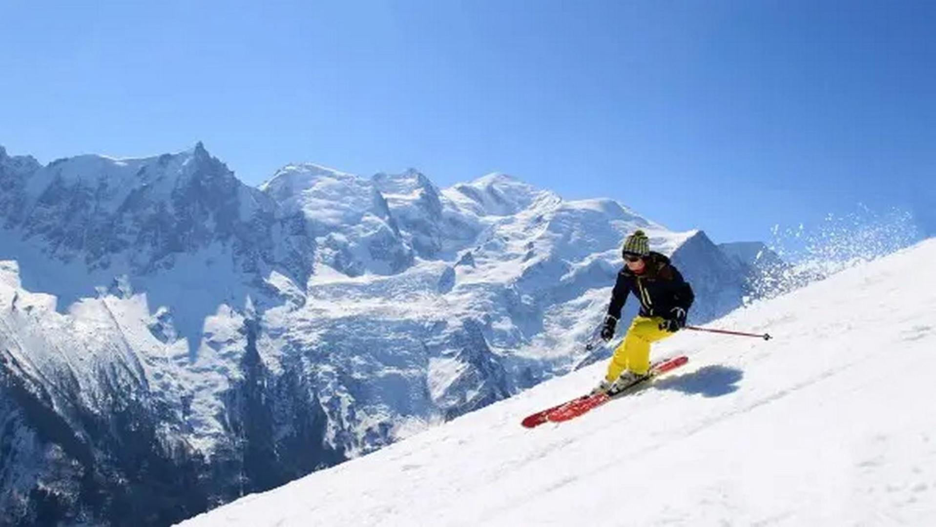 Apartment Au Bon Coin - Luxury Chamonix Hidden Haven, Mont Blanc View, Hot Tub And Garden Eksteriør billede