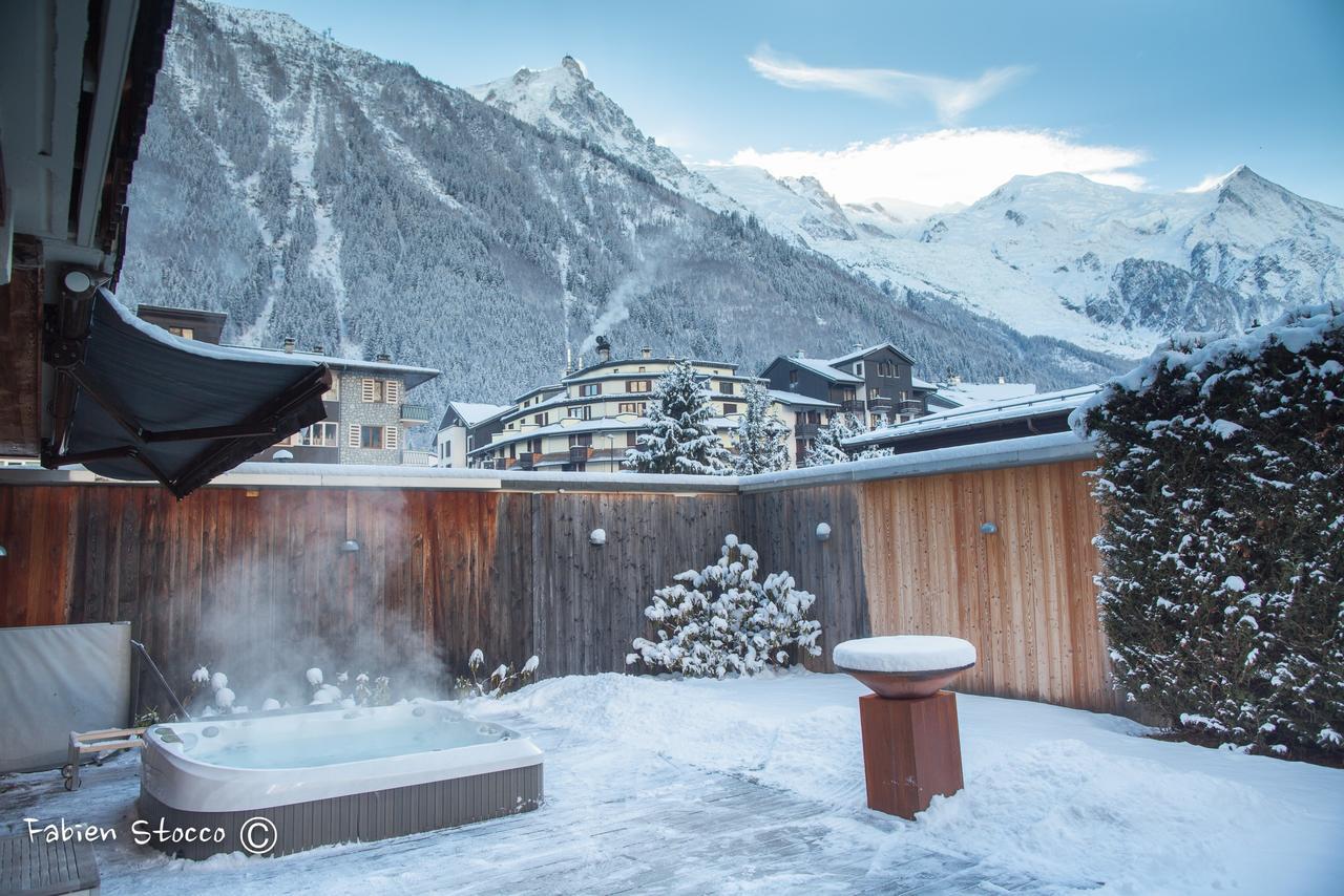 Apartment Au Bon Coin - Luxury Chamonix Hidden Haven, Mont Blanc View, Hot Tub And Garden Eksteriør billede