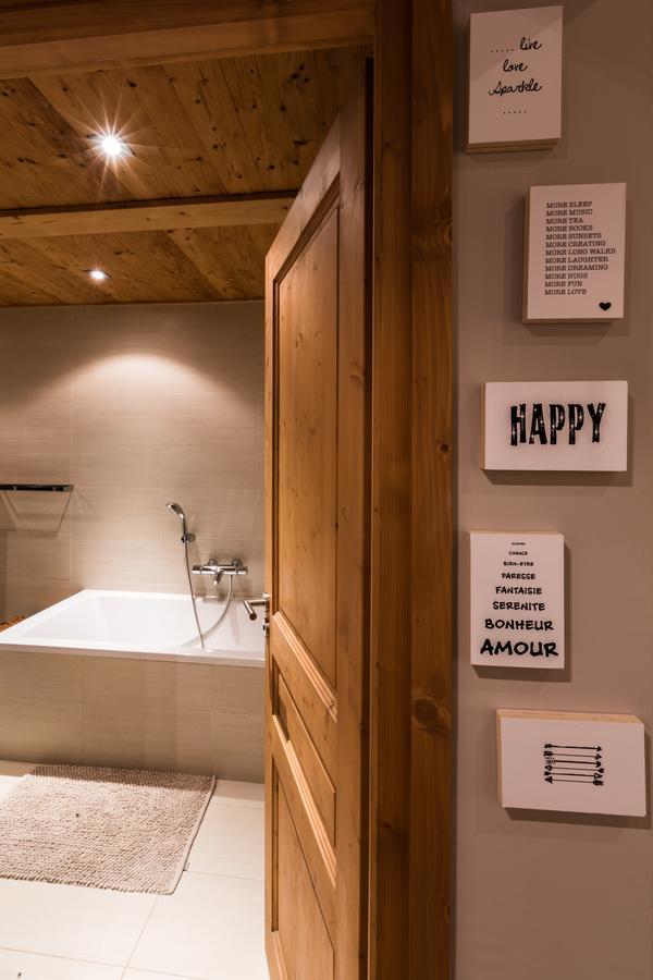 Apartment Au Bon Coin - Luxury Chamonix Hidden Haven, Mont Blanc View, Hot Tub And Garden Eksteriør billede